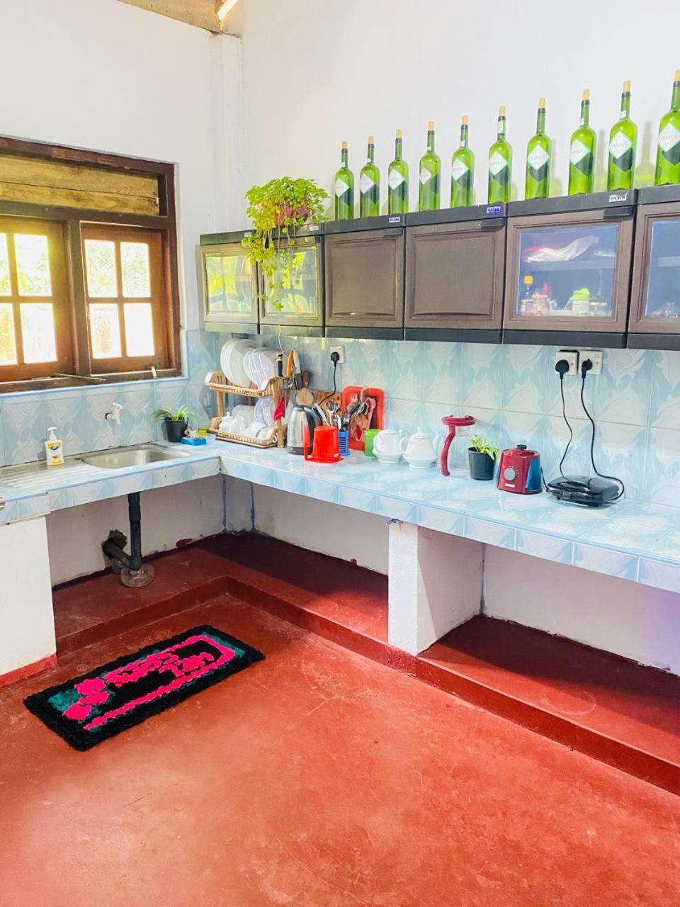 Pradeep Guest House Mirissa Esterno foto